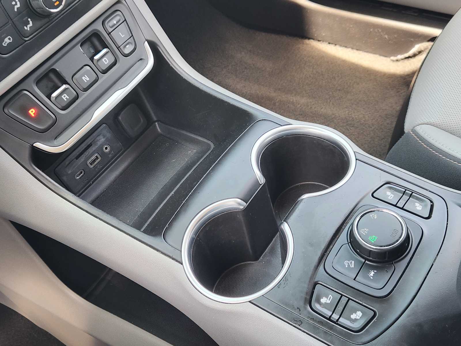 Thumbnail: 2020 GMC Terrain - 16