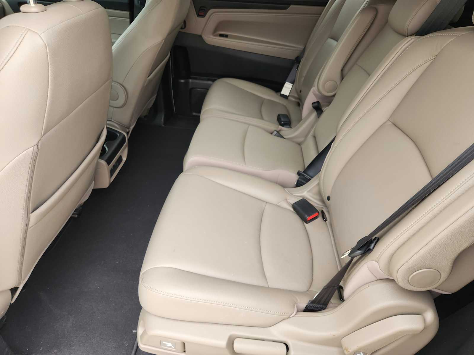Thumbnail: 2019 Honda Odyssey - 9