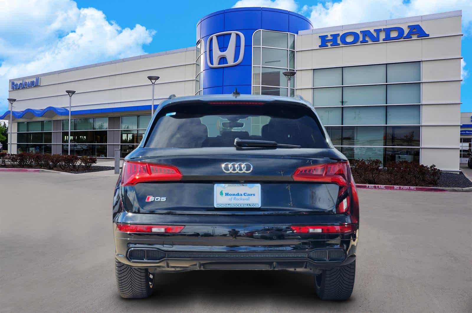 Thumbnail: 2020 Audi SQ5 - 5