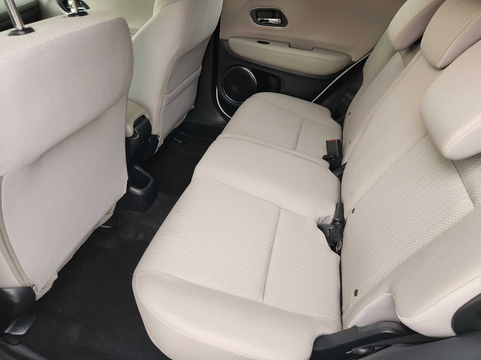 Thumbnail: 2016 Honda HR-V - 9