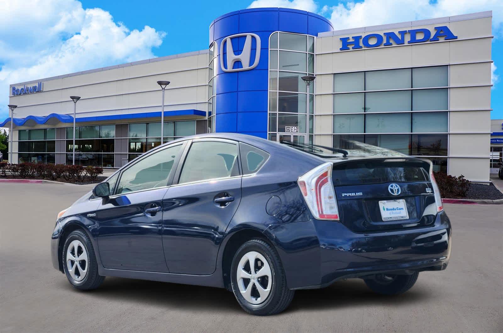 Thumbnail: 2013 Toyota Prius - 4