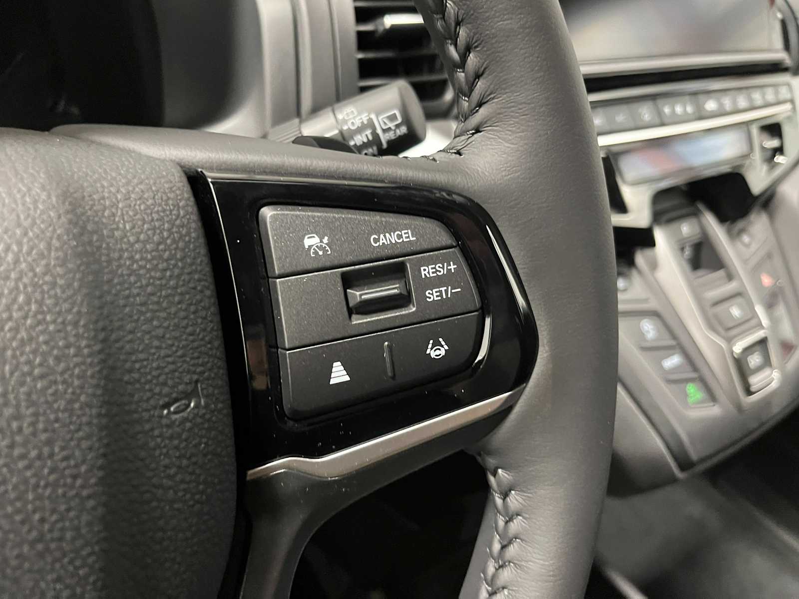 Thumbnail: 2026 Honda Odyssey - 16