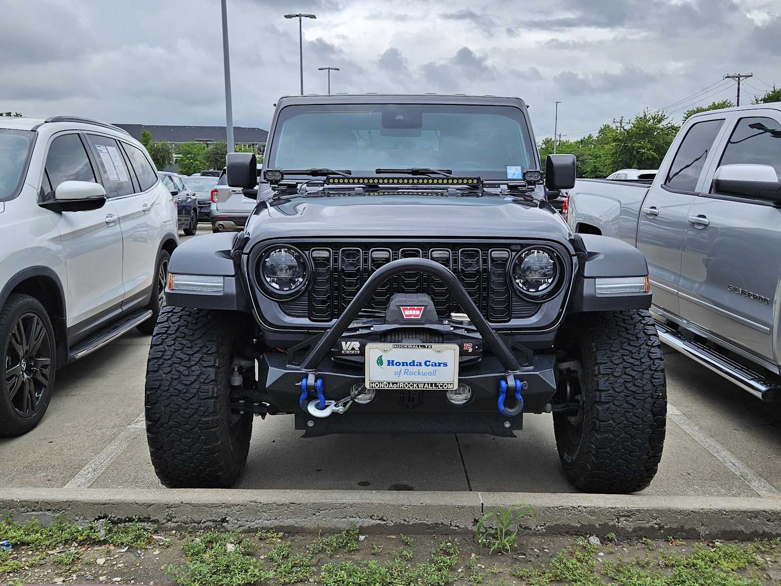 2024 Jeep Wrangler Sport 2