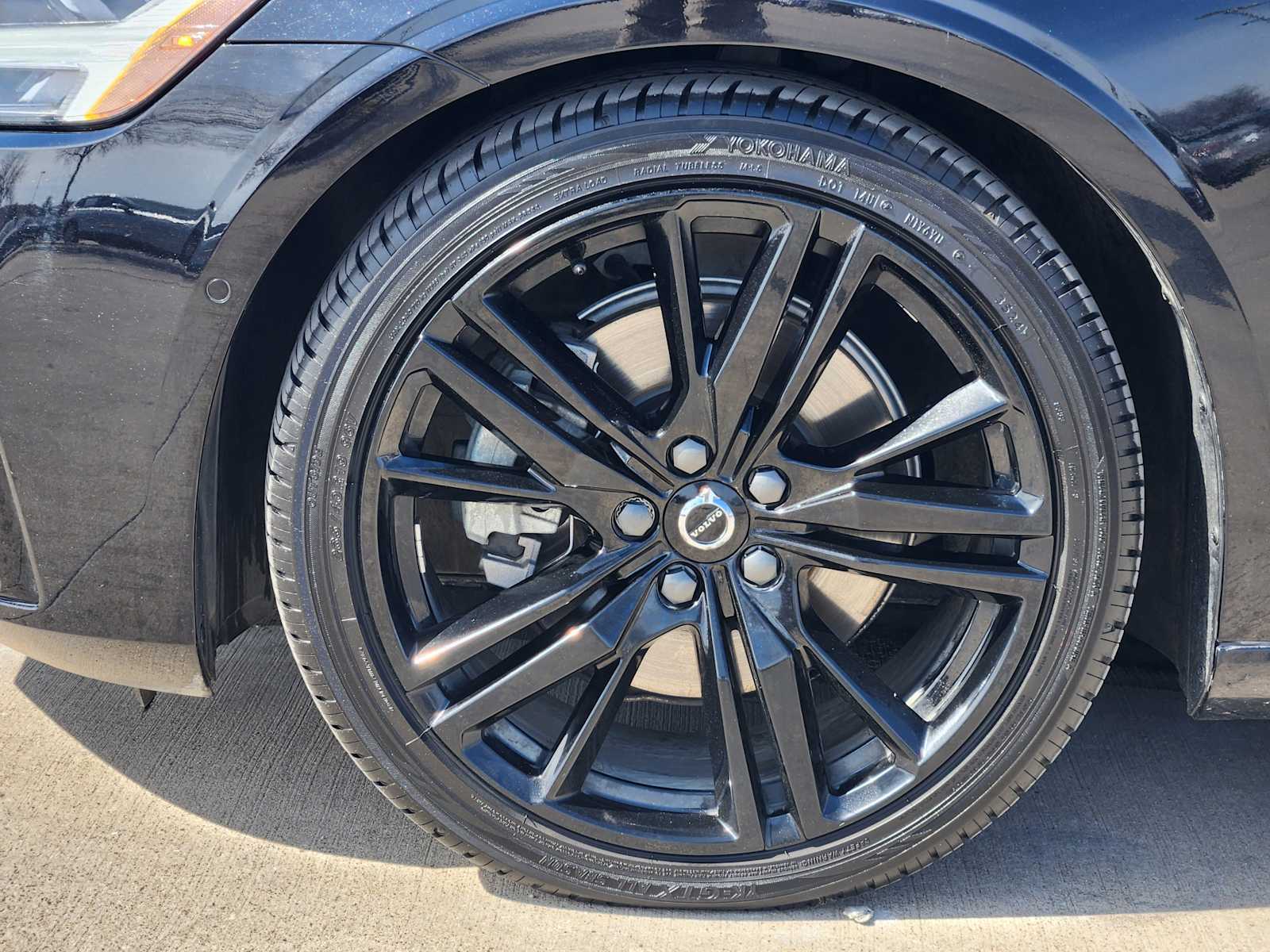 Thumbnail: 2024 Volvo S60 - 22