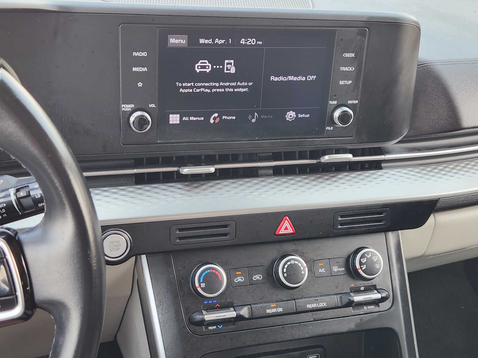 Thumbnail: 2022 Kia Carnival - 17