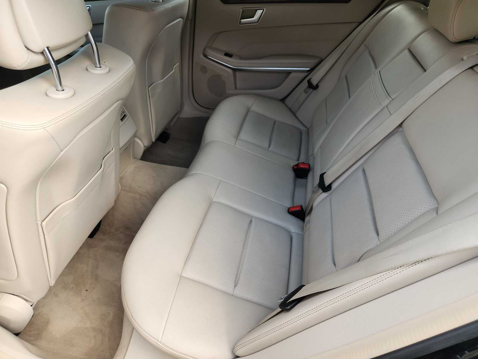 Thumbnail: 2014 Mercedes-Benz E-Class - 9