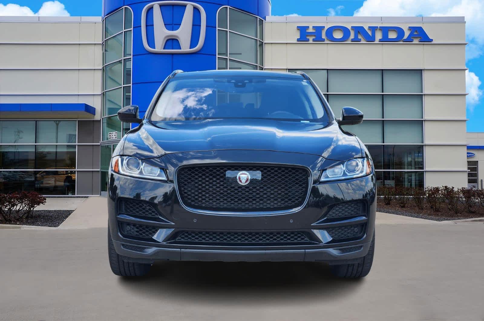 Thumbnail: 2019 Jaguar F-Pace - 6