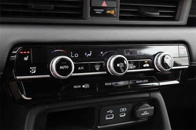 Thumbnail: 2025 Honda Pilot - 16