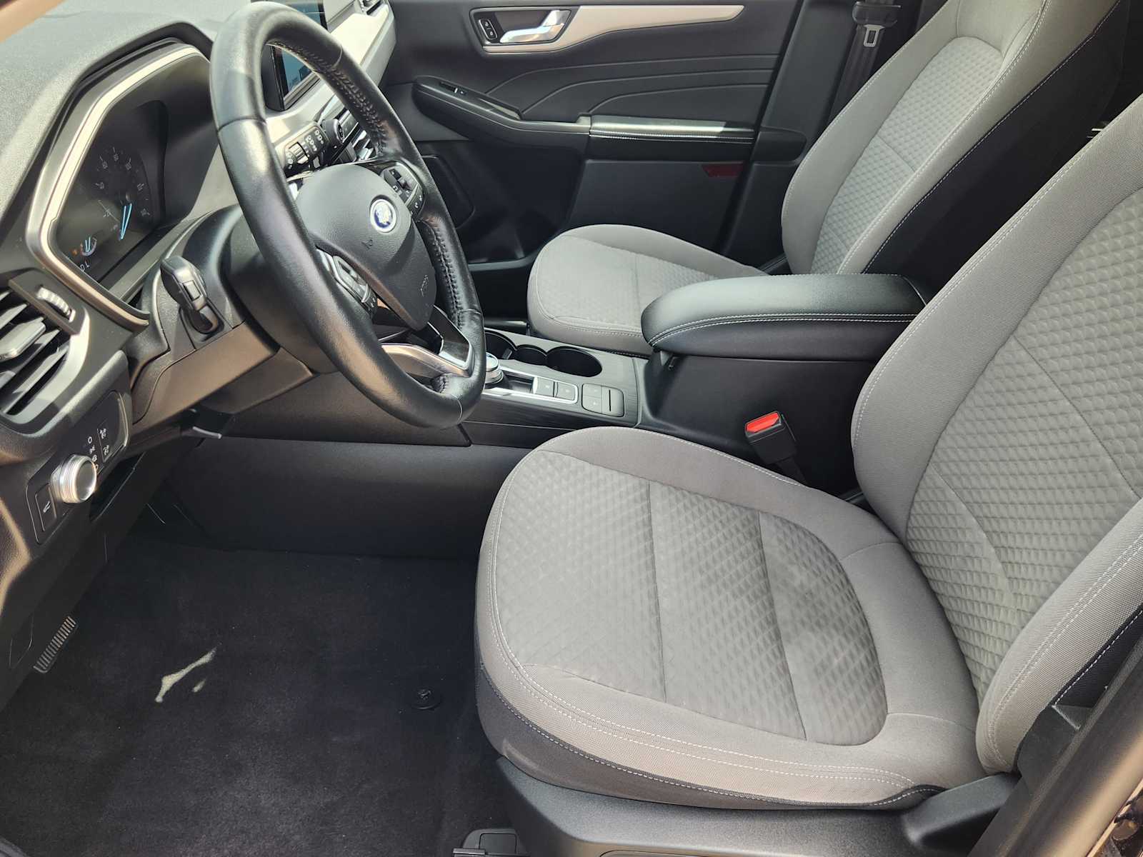 Thumbnail: 2021 Ford Escape - 11