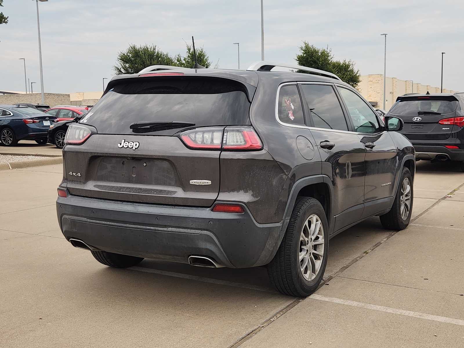 Thumbnail: 2019 Jeep Cherokee - 4