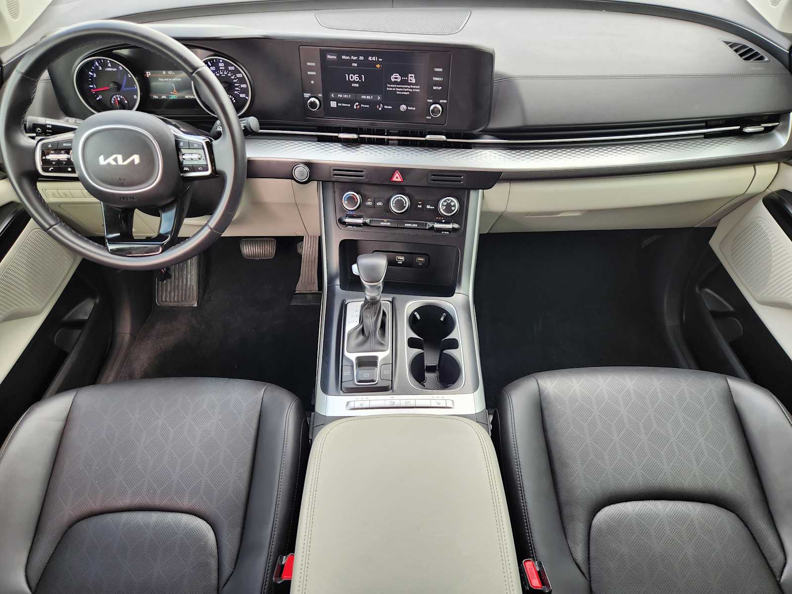 Thumbnail: 2024 Kia Carnival - 10