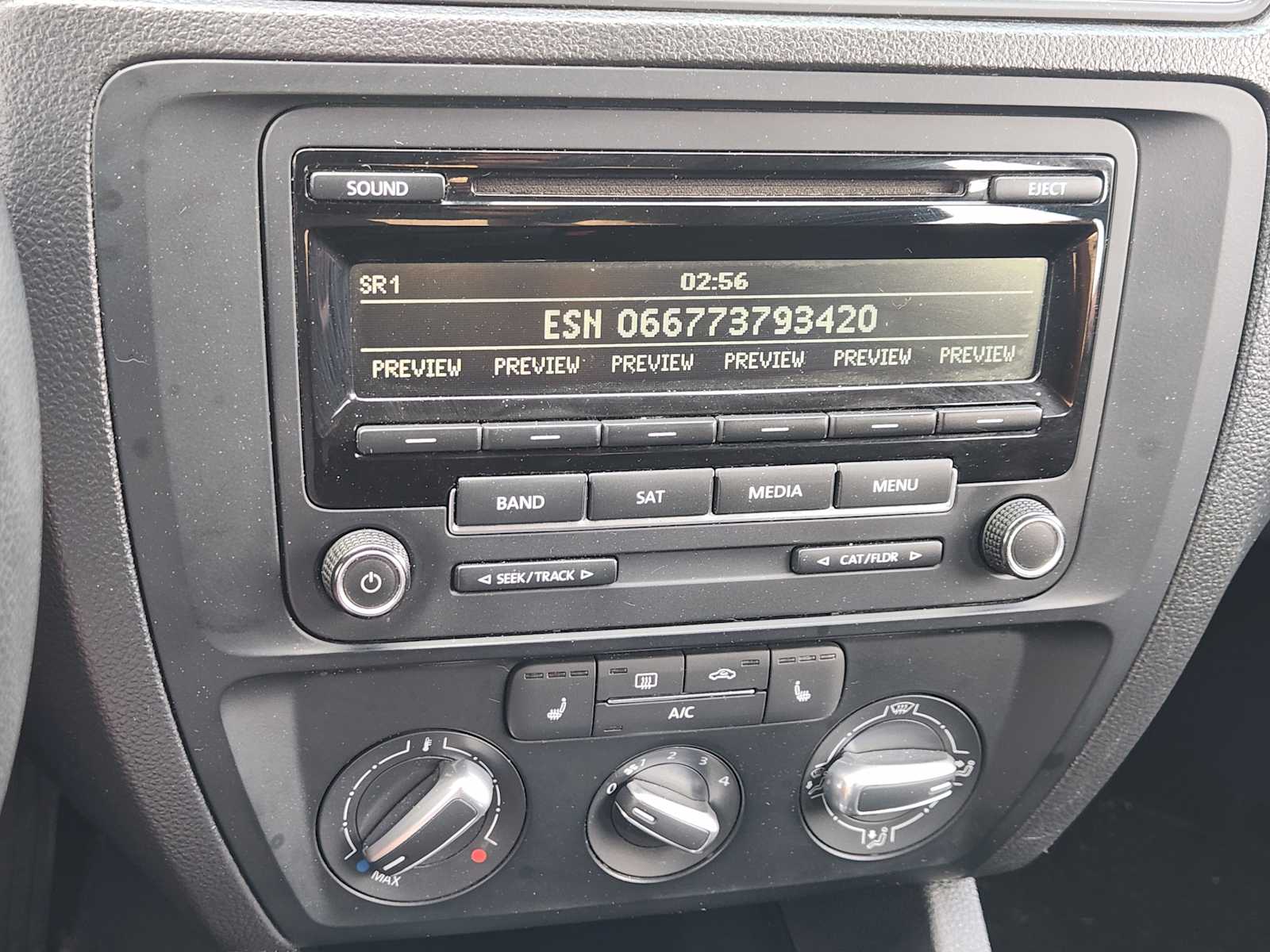 Thumbnail: 2015 Volkswagen Jetta - 16