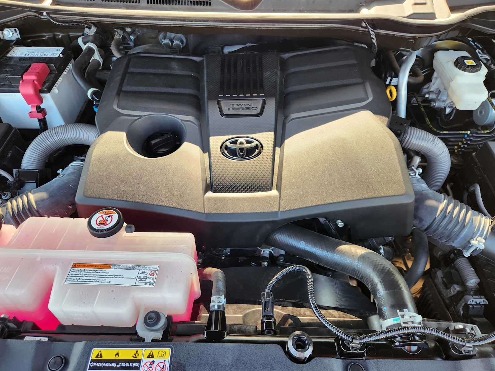 Thumbnail: 2022 Toyota Tundra - 9