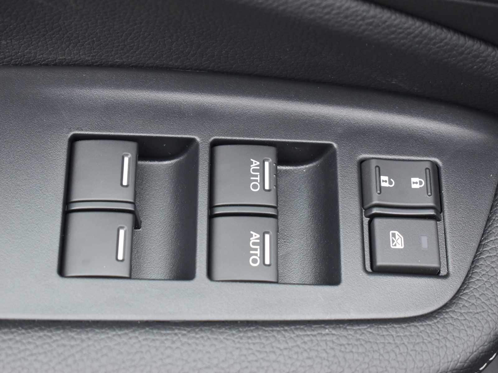 Thumbnail: 2025 Honda Ridgeline - 13