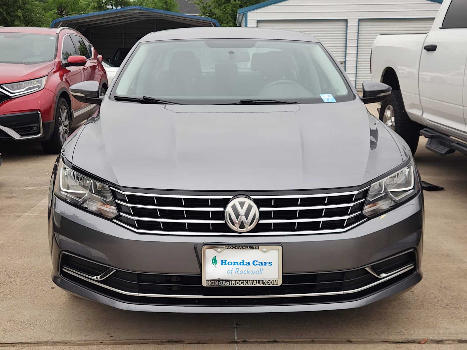 Thumbnail: 2017 Volkswagen Passat - 2
