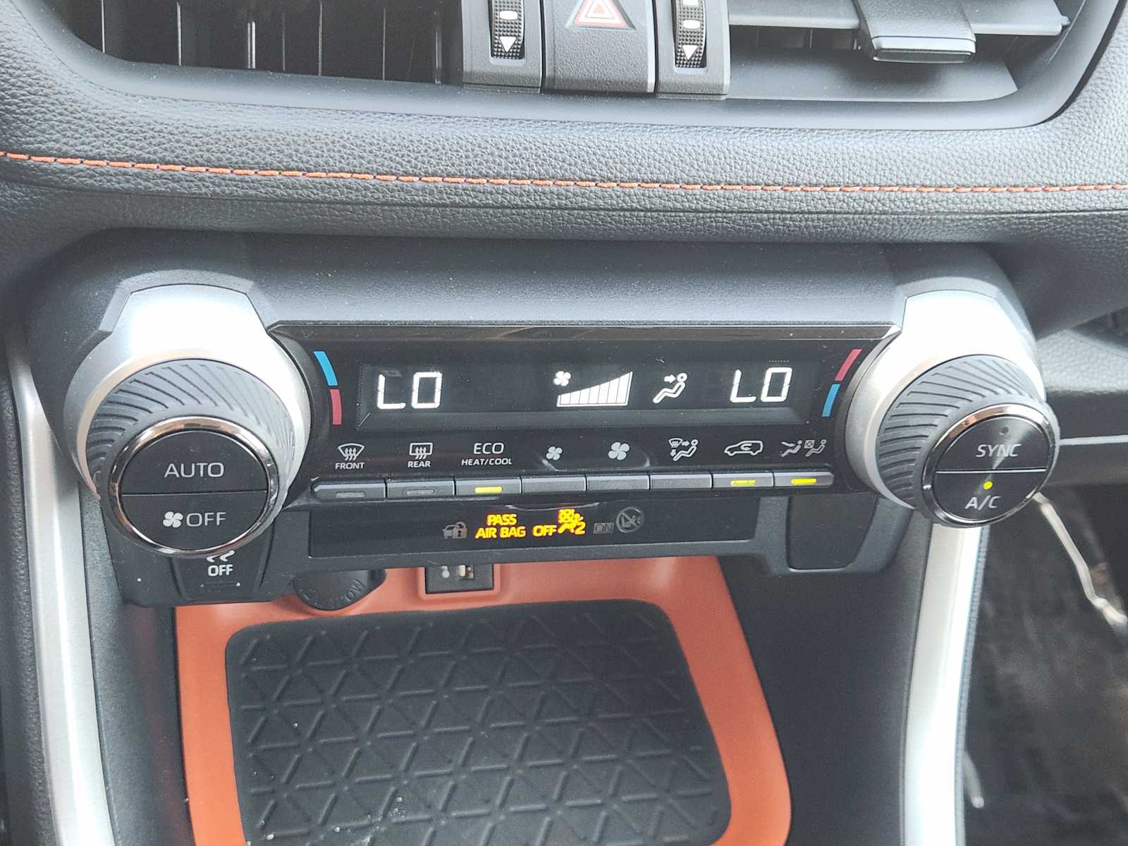 Thumbnail: 2023 Toyota RAV4 - 26