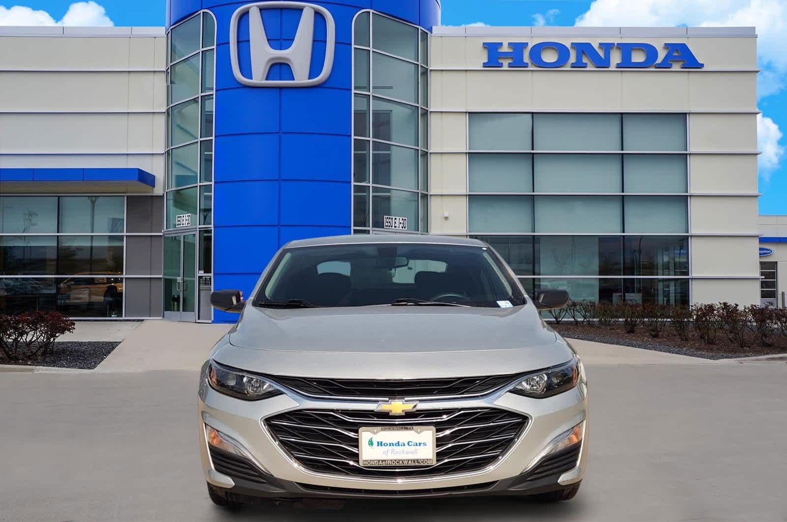 Thumbnail: 2020 Chevrolet Malibu - 6