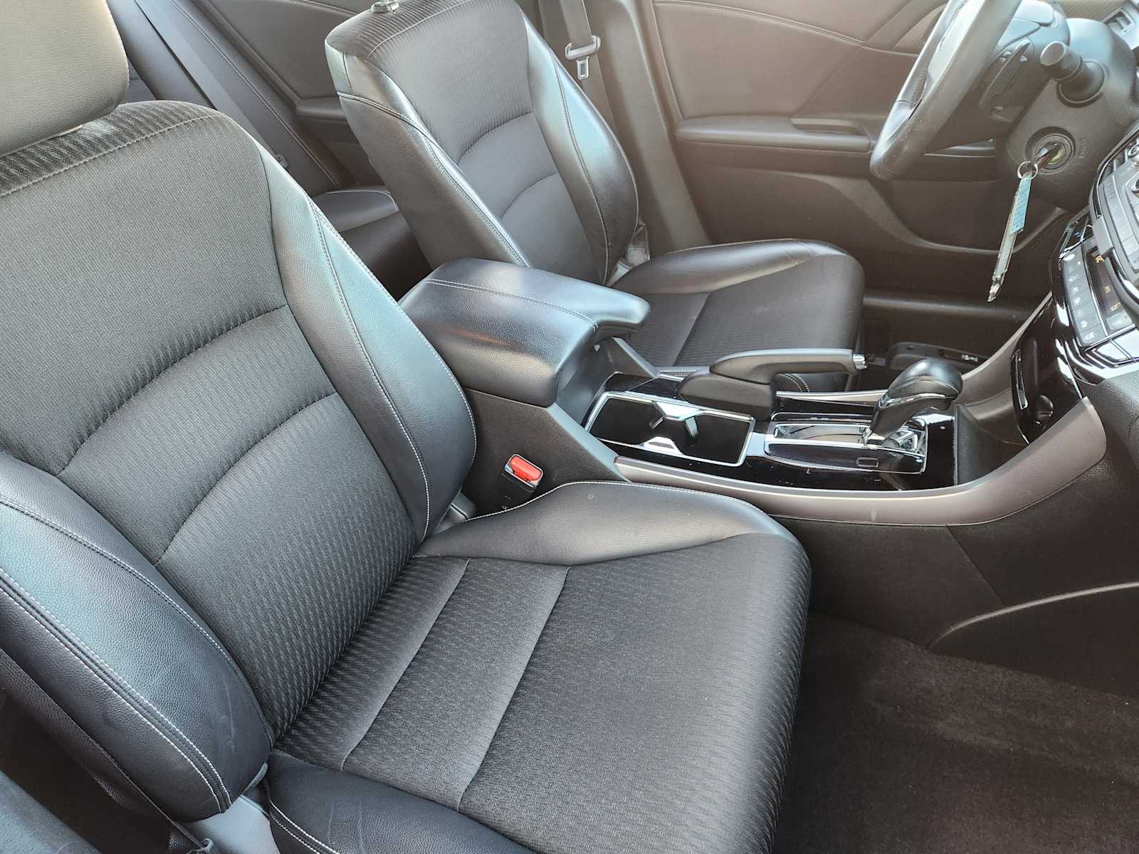 Thumbnail: 2016 Honda Accord - 14