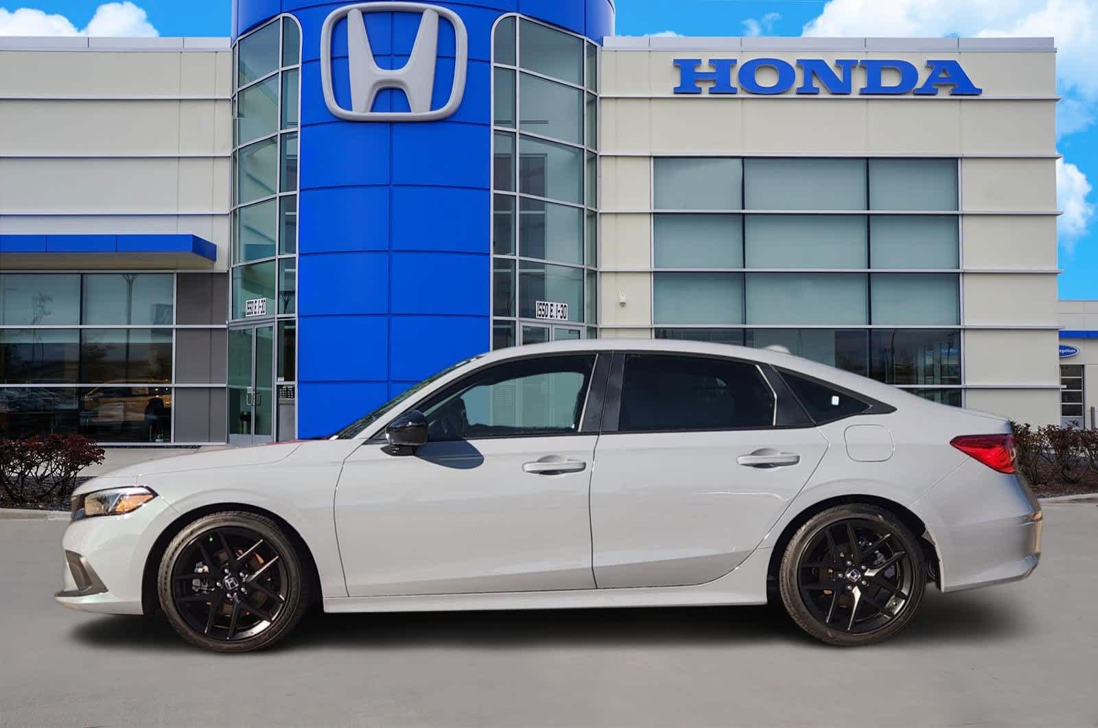 Thumbnail: 2024 Honda Civic - 3