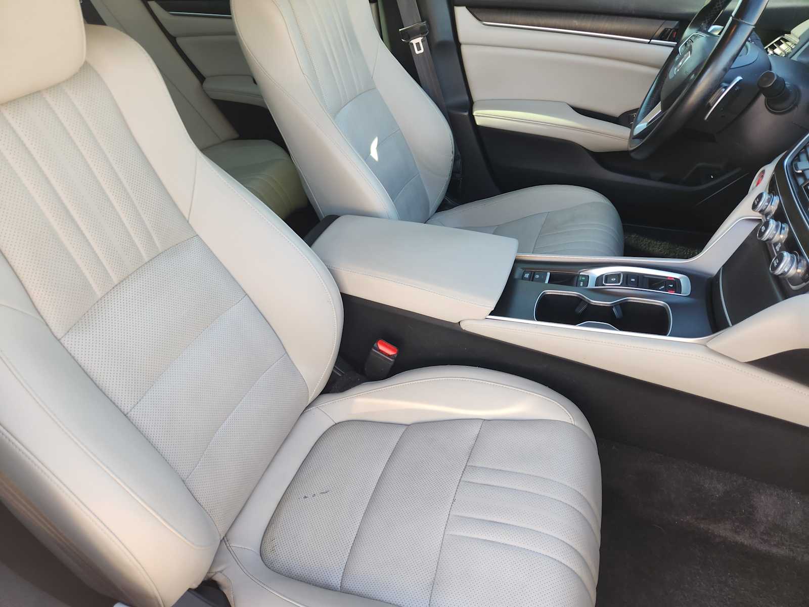 Thumbnail: 2022 Honda Accord - 13