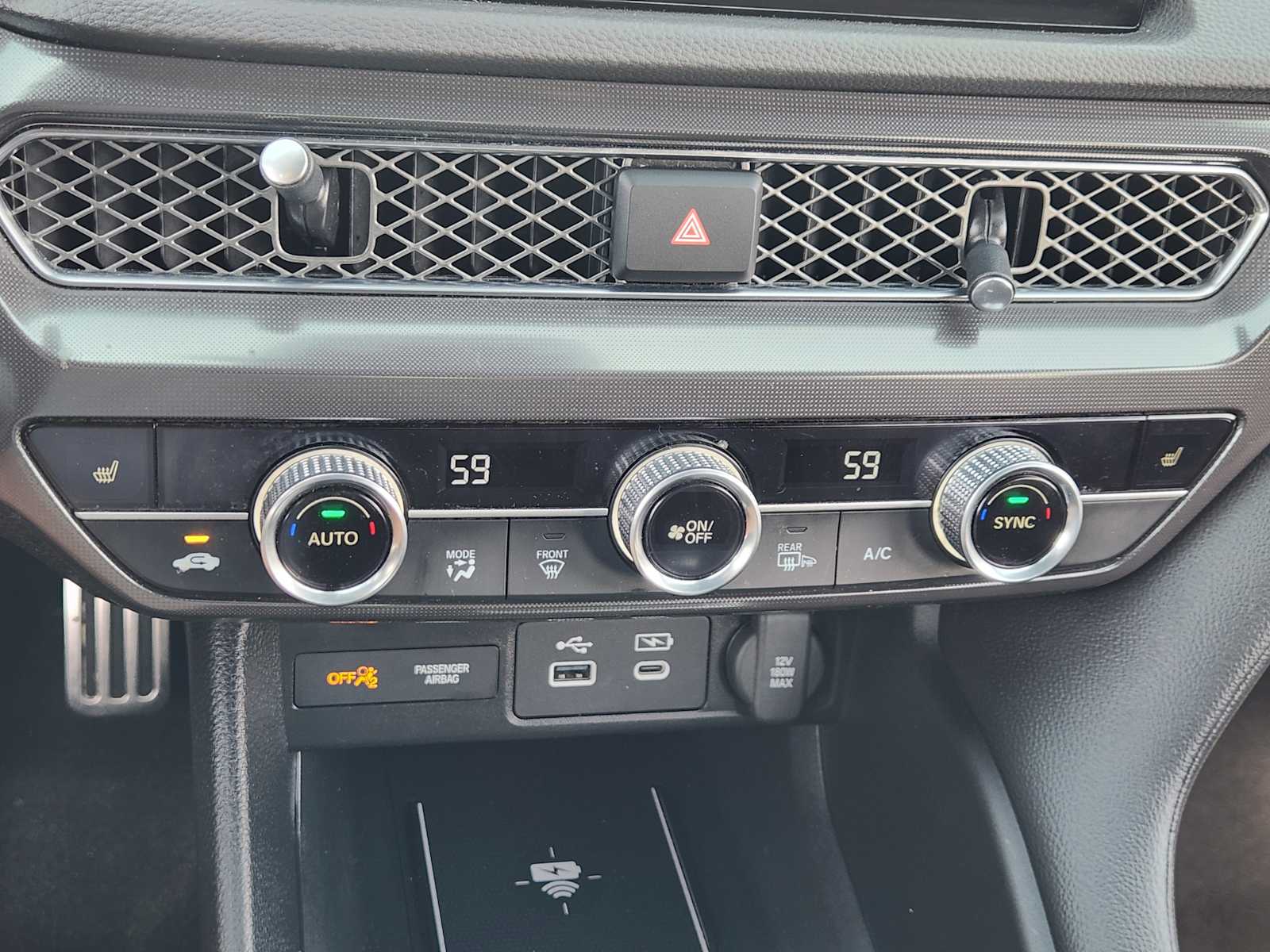 Thumbnail: 2024 Acura Integra - 26