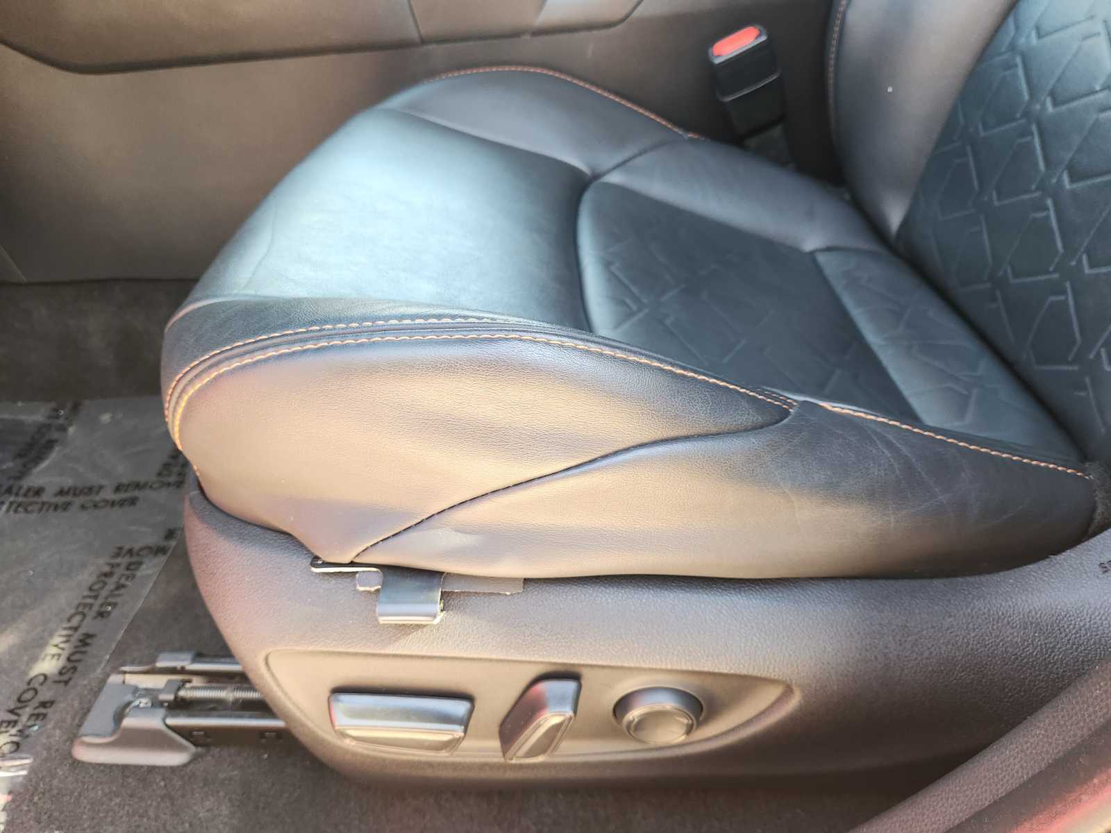 Thumbnail: 2023 Toyota RAV4 - 30