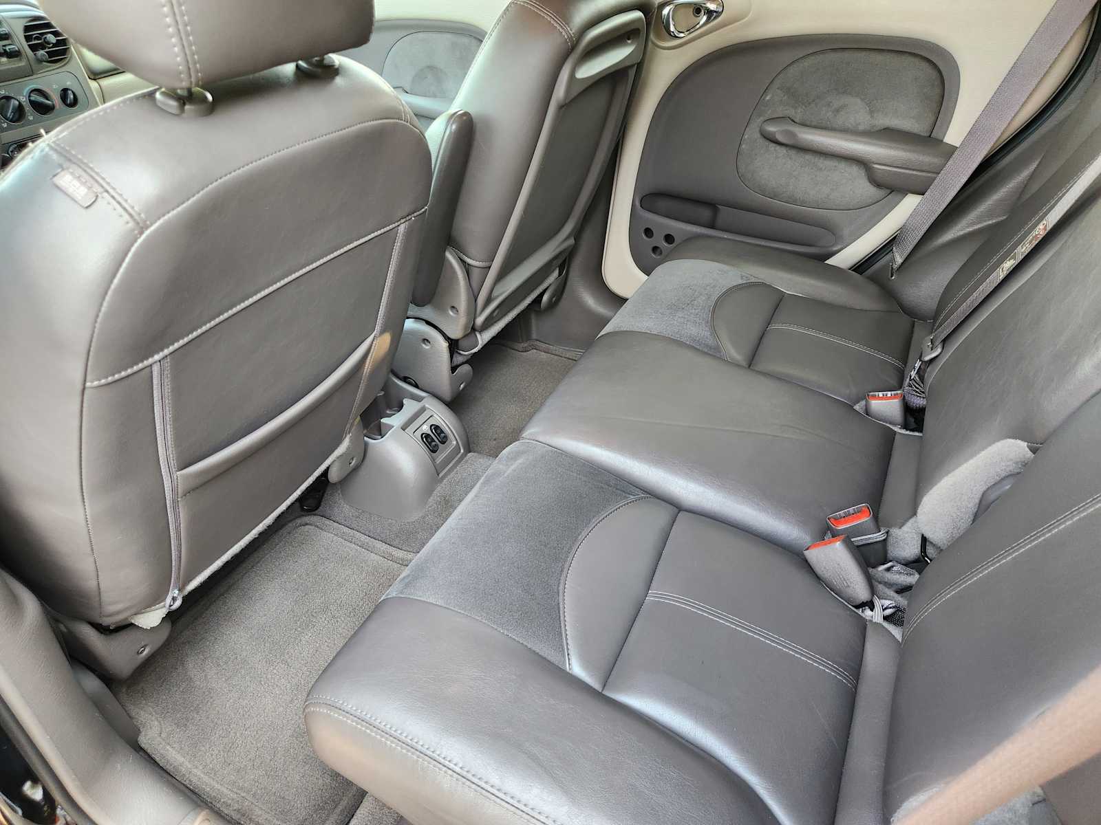 Thumbnail: 2004 Chrysler PT Cruiser - 12