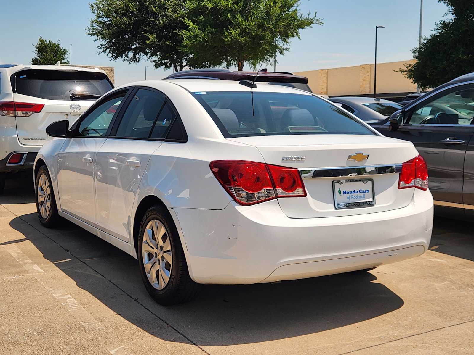 Thumbnail: 2016 Chevrolet Cruze - 5