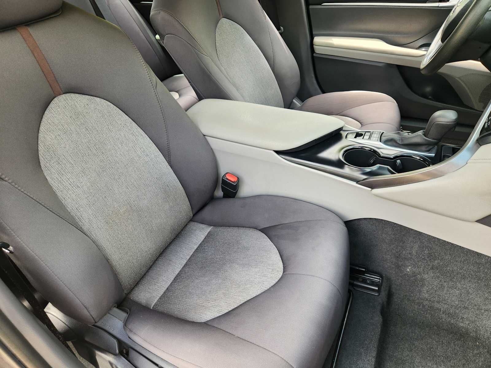 Thumbnail: 2020 Toyota Camry - 14