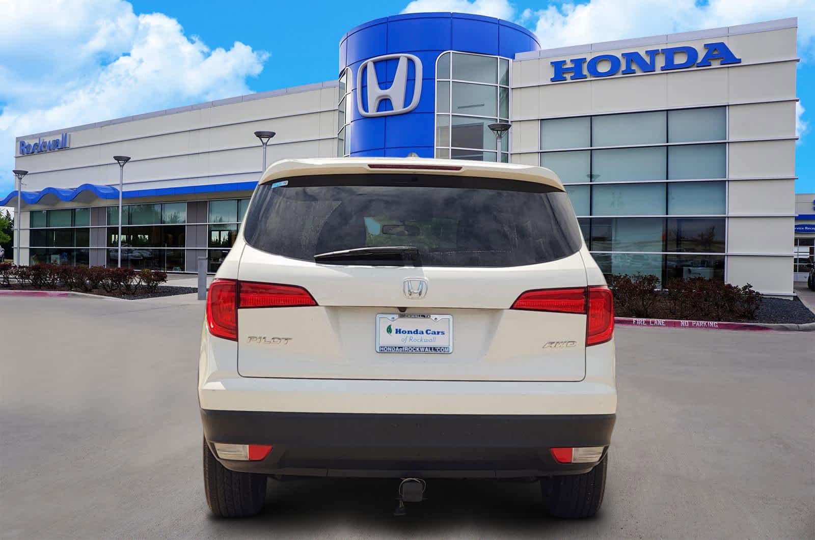 Thumbnail: 2016 Honda Pilot - 5