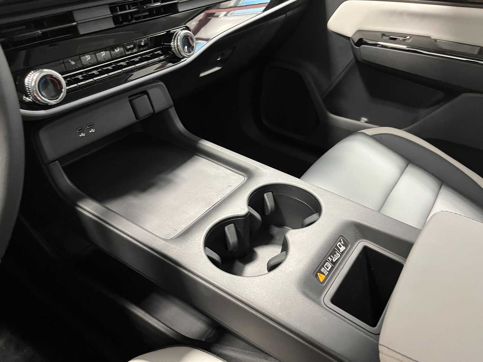 Thumbnail: 2026 Honda Prologue - 16