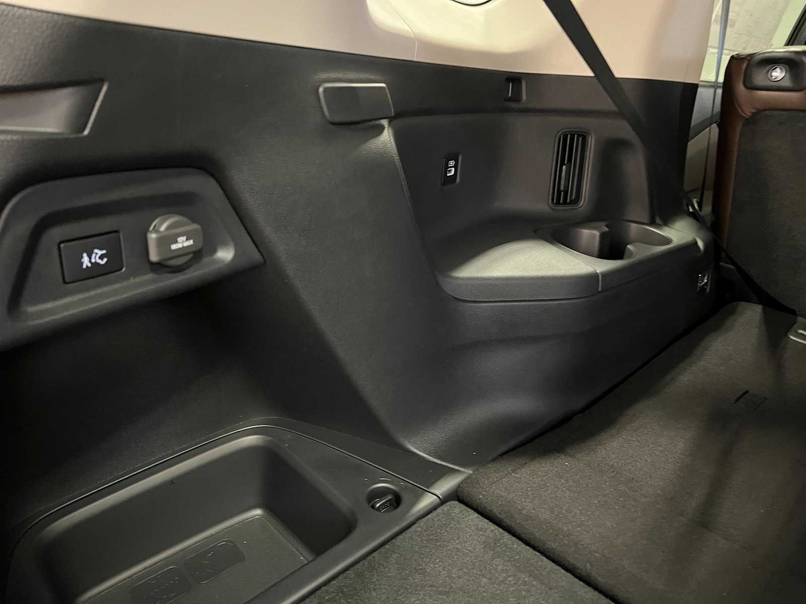 2025 Honda Pilot Elite 34