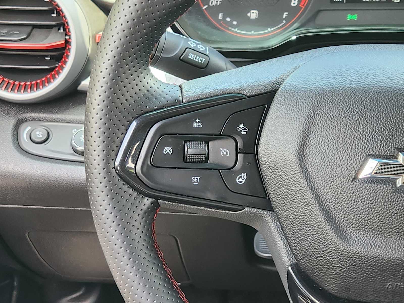 Thumbnail: 2024 Chevrolet Trax - 31