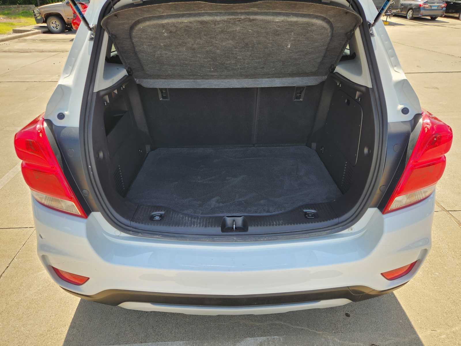Thumbnail: 2020 Chevrolet Trax - 19