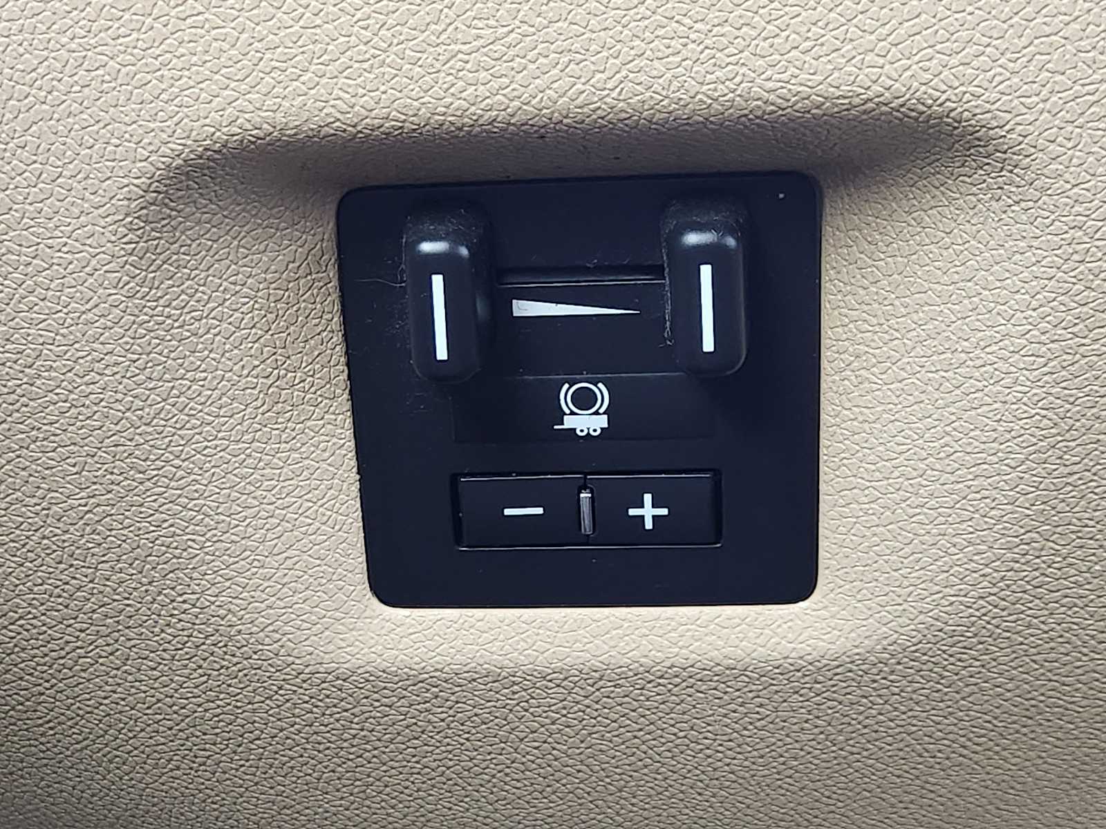 Thumbnail: 2013 Chevrolet Silverado 2500 - 28