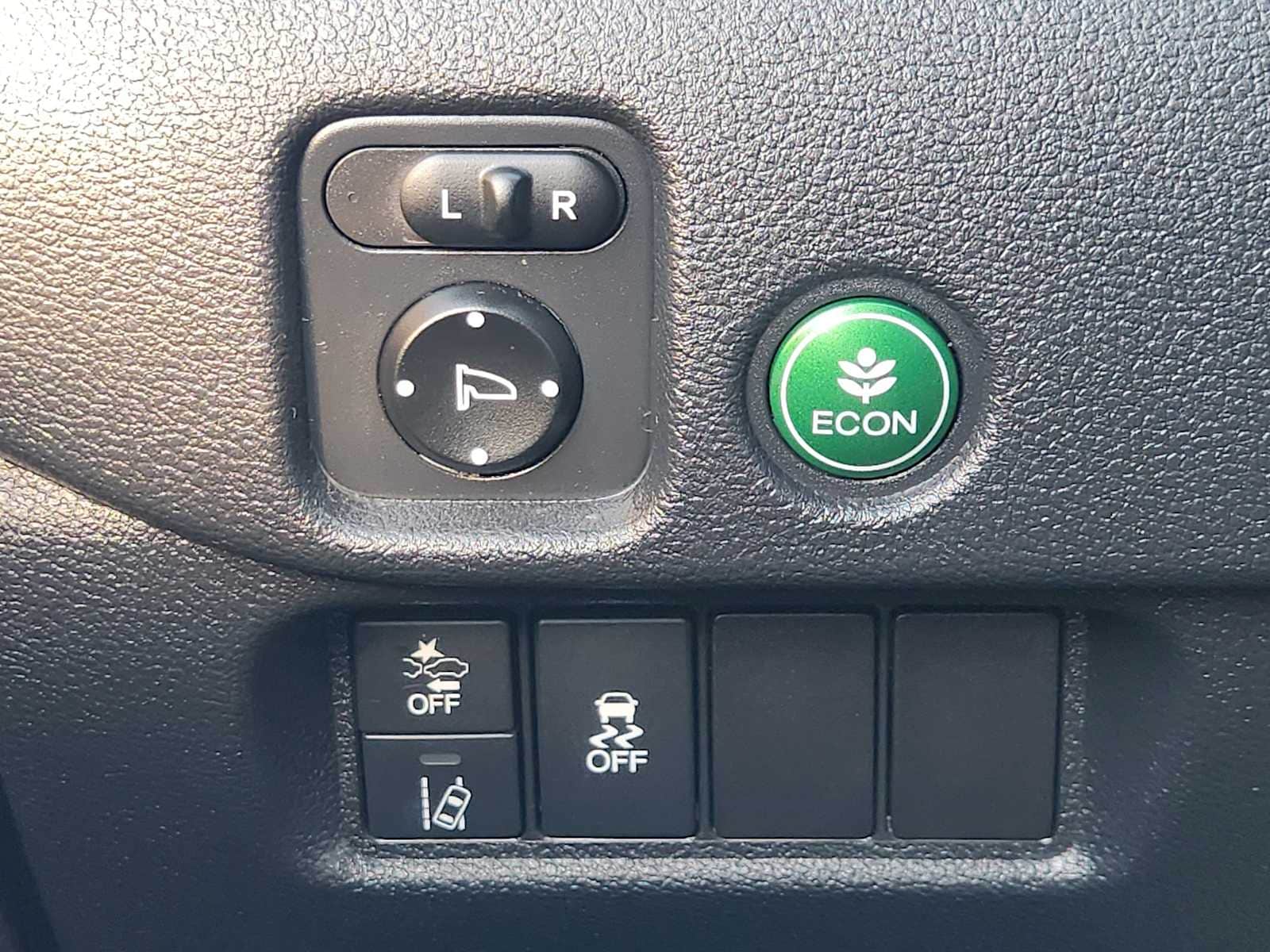 Thumbnail: 2019 Honda Pilot - 25