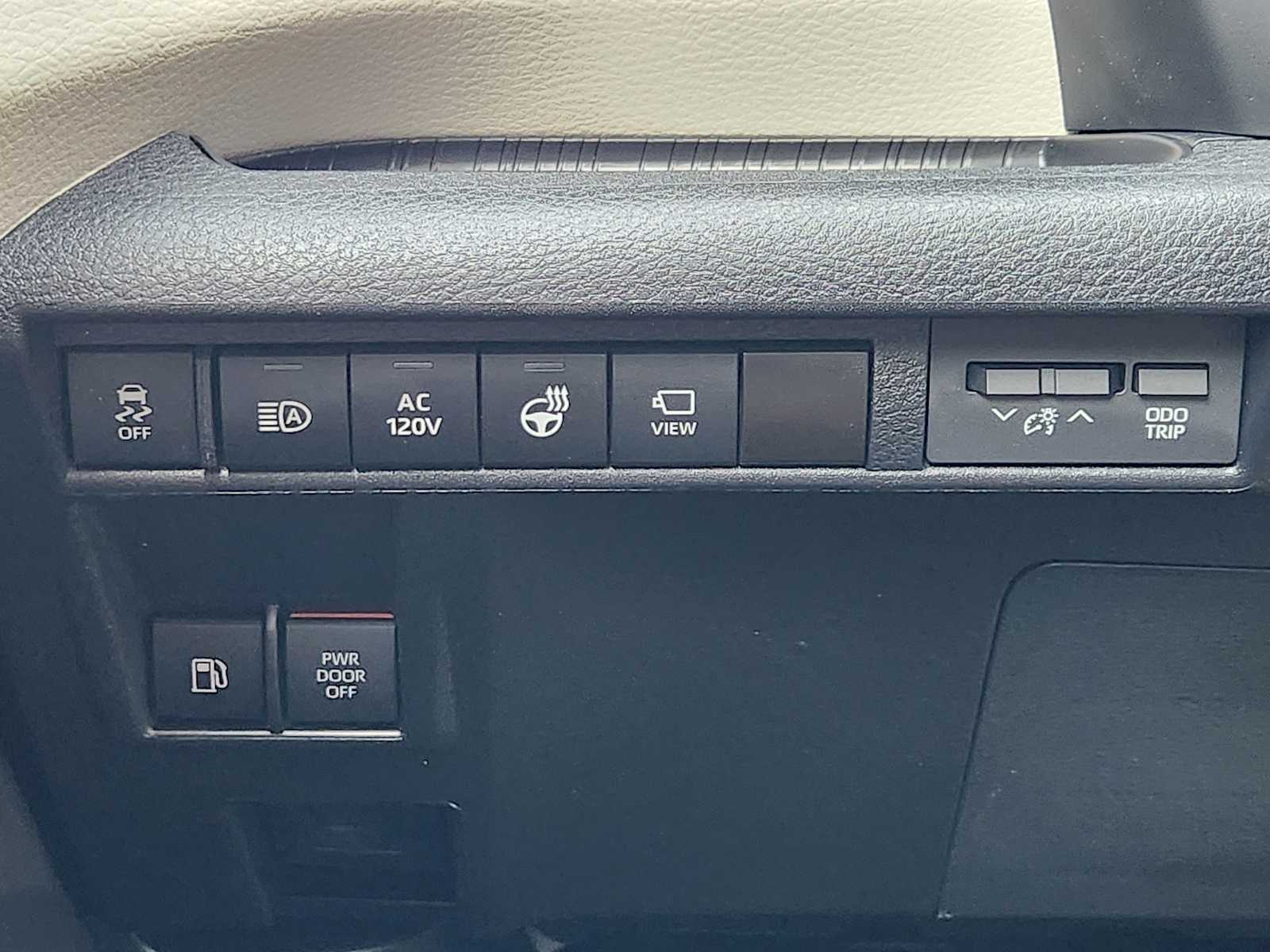 Thumbnail: 2024 Toyota Sienna - 29