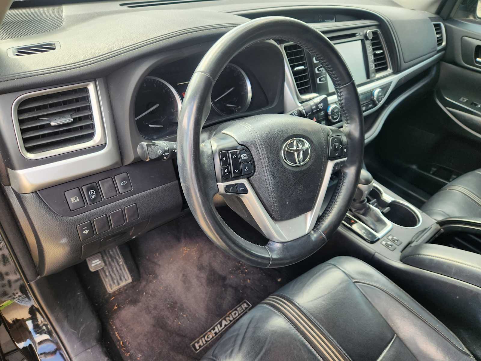 Thumbnail: 2018 Toyota Highlander - 8