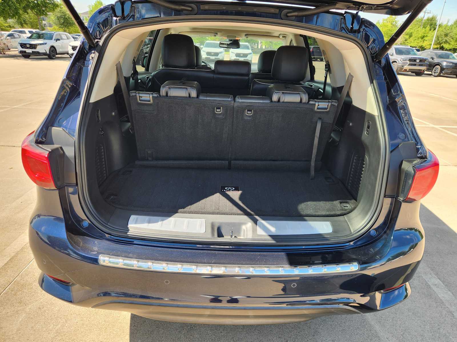 Thumbnail: 2017 INFINITI QX60 - 20