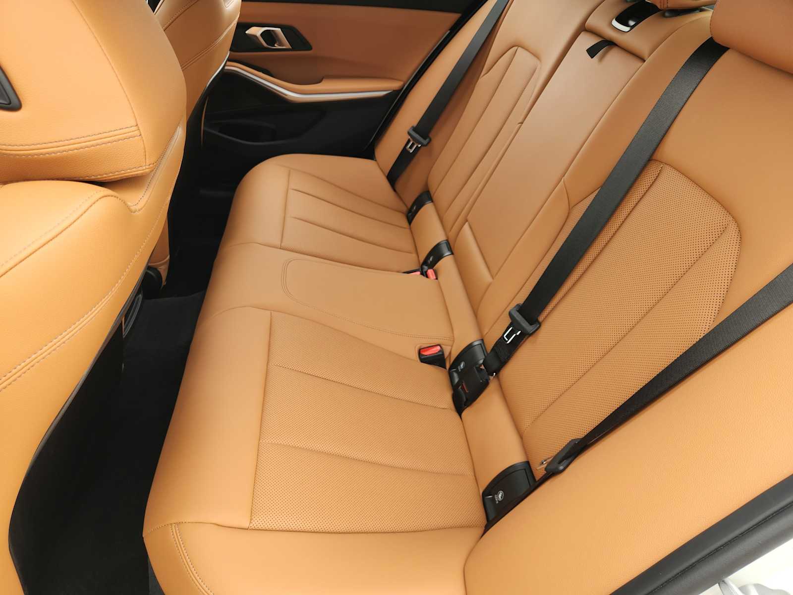 Thumbnail: 2025 BMW 3 Series - 13