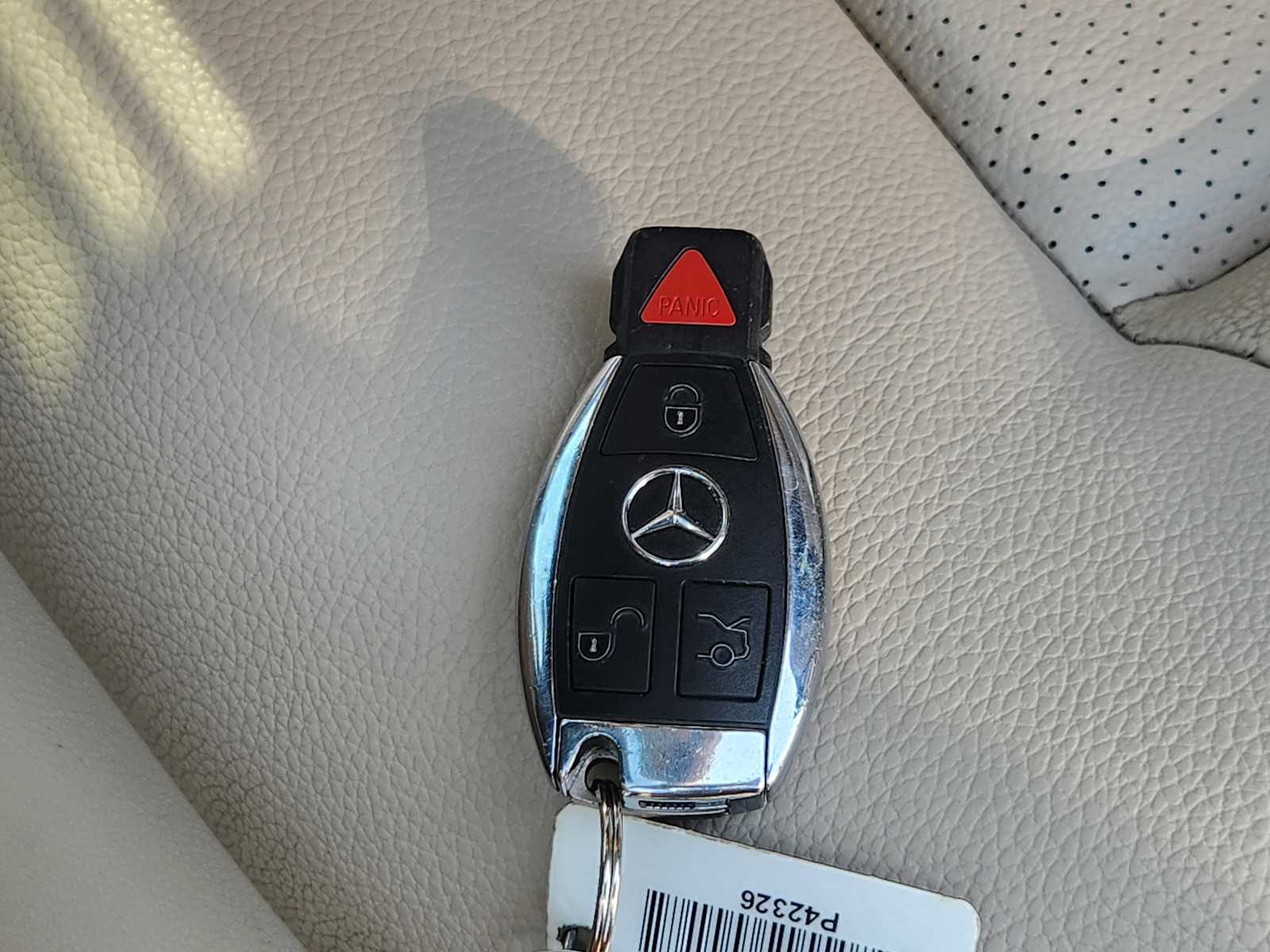 Thumbnail: 2014 Mercedes-Benz E-Class - 20