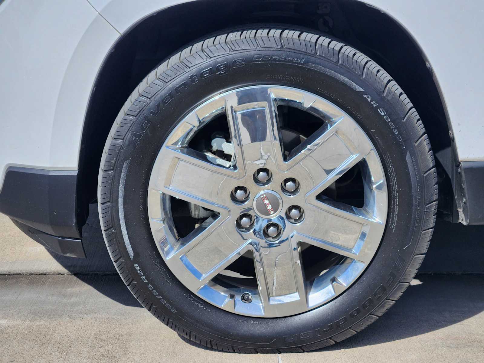 Thumbnail: 2017 GMC Acadia - 23