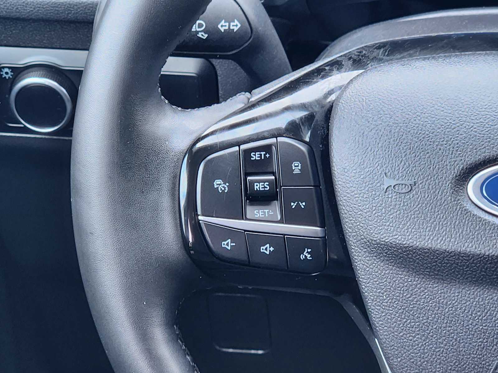 Thumbnail: 2024 Ford Escape - 31