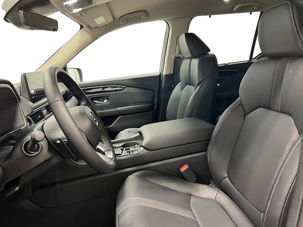 Thumbnail: 2025 Honda Pilot - 13