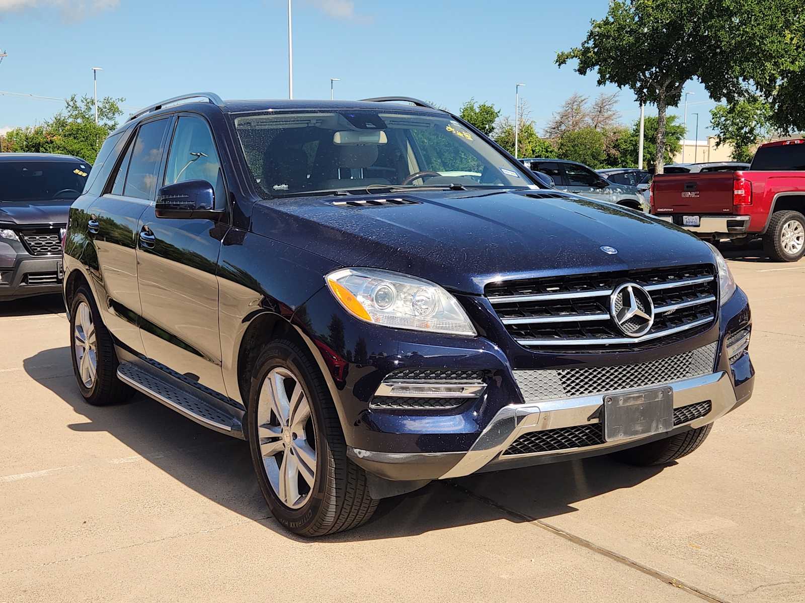 Thumbnail: 2015 Mercedes-Benz M-Class - 3