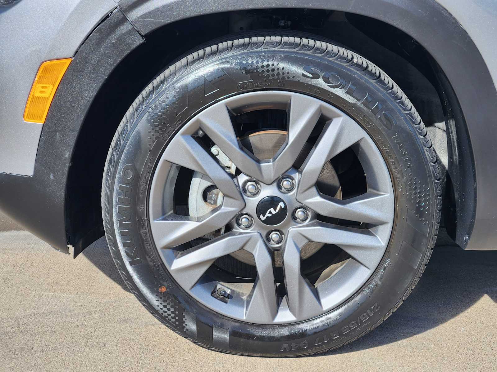 Thumbnail: 2023 Kia Seltos - 22