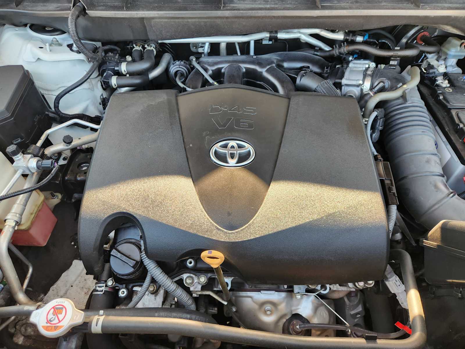 Thumbnail: 2022 Toyota Highlander - 9