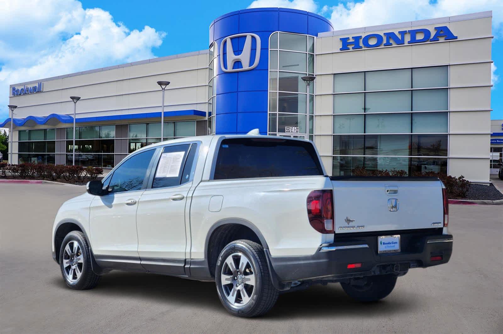 Thumbnail: 2017 Honda Ridgeline - 4