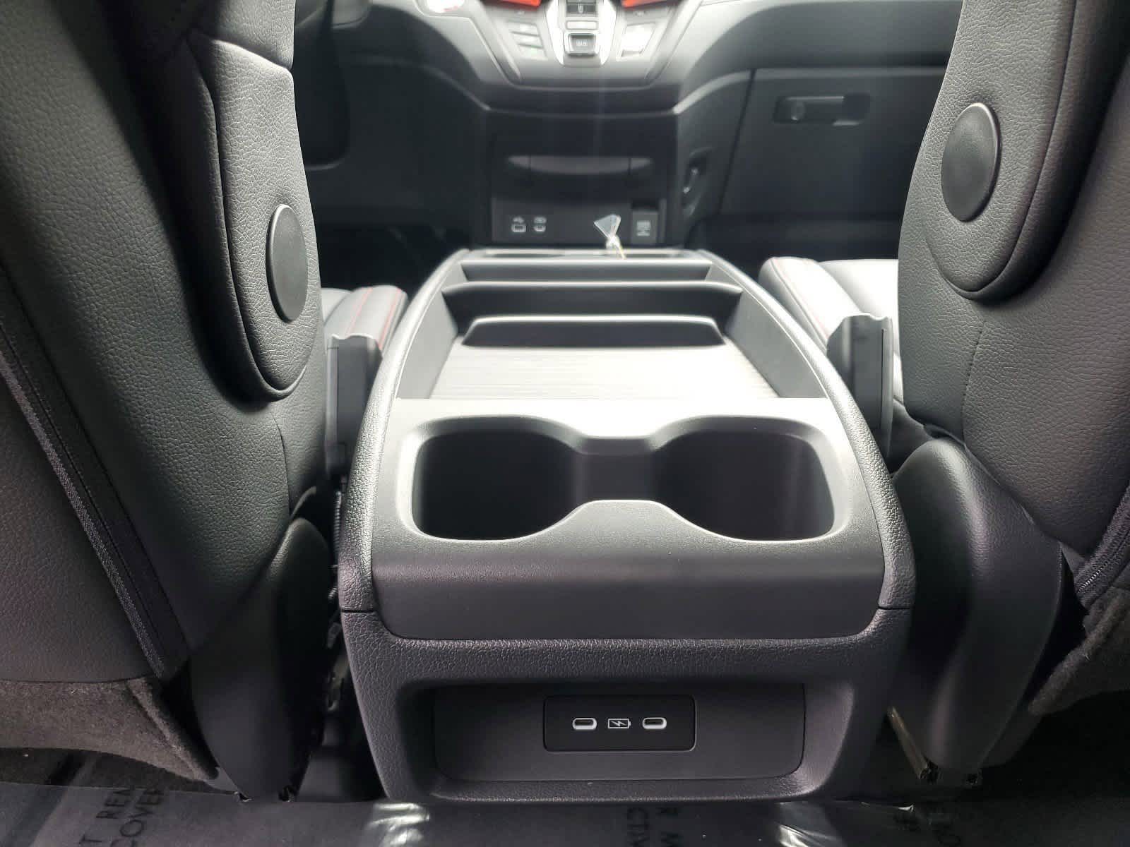 Thumbnail: 2026 Honda Odyssey - 23