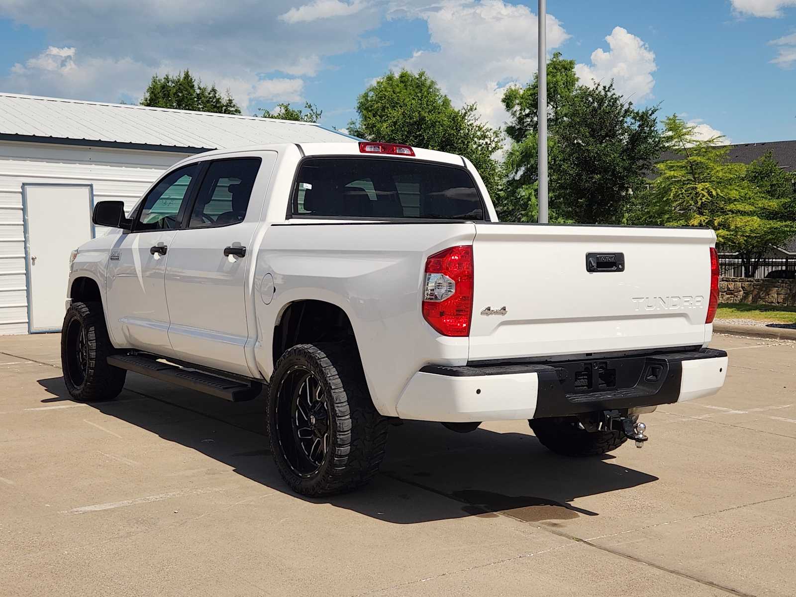 Thumbnail: 2019 Toyota Tundra - 6